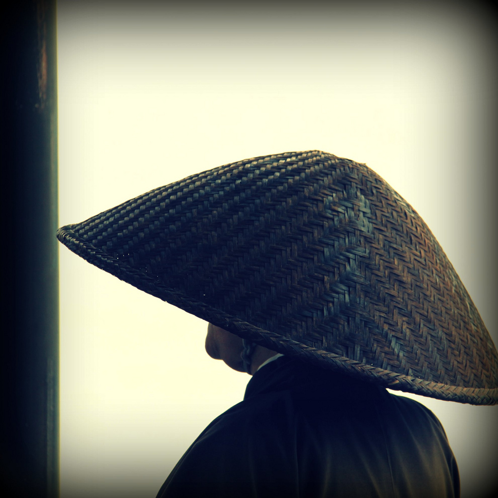 japanese-straw-hats-tag-hats